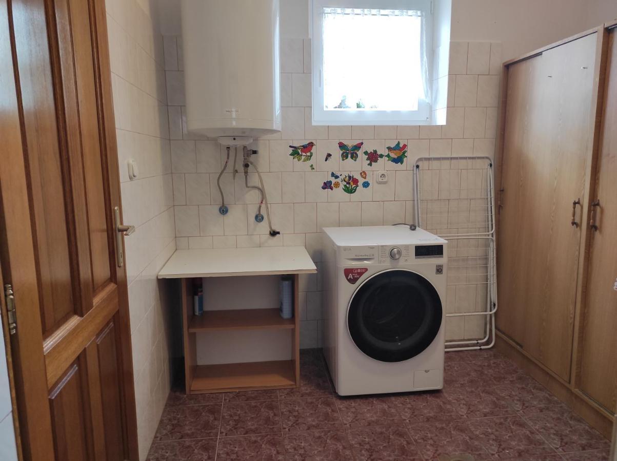 Badacsony Apartmanhaz Badacsonytomaj Ngoại thất bức ảnh