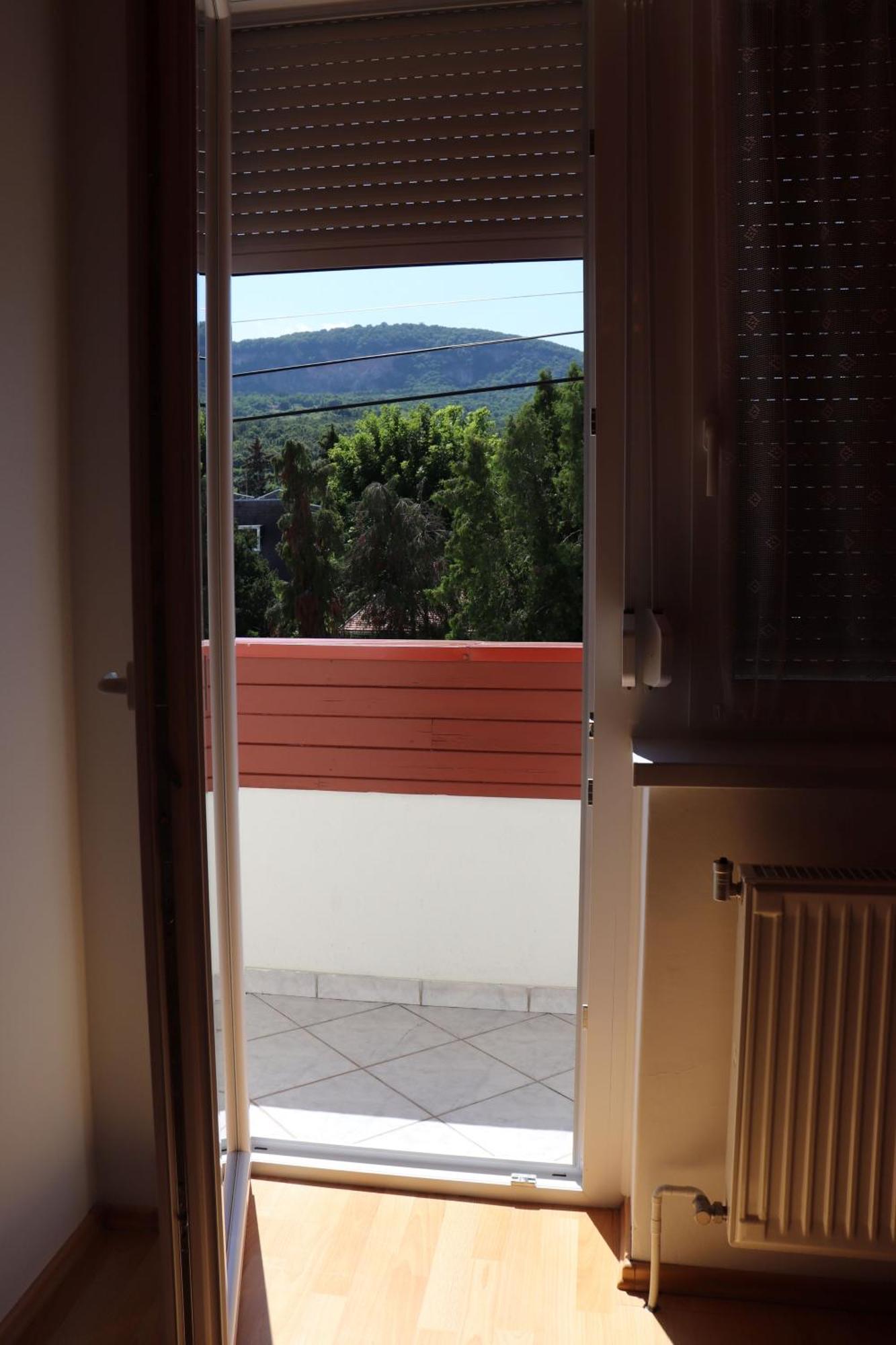 Badacsony Apartmanhaz Badacsonytomaj Ngoại thất bức ảnh
