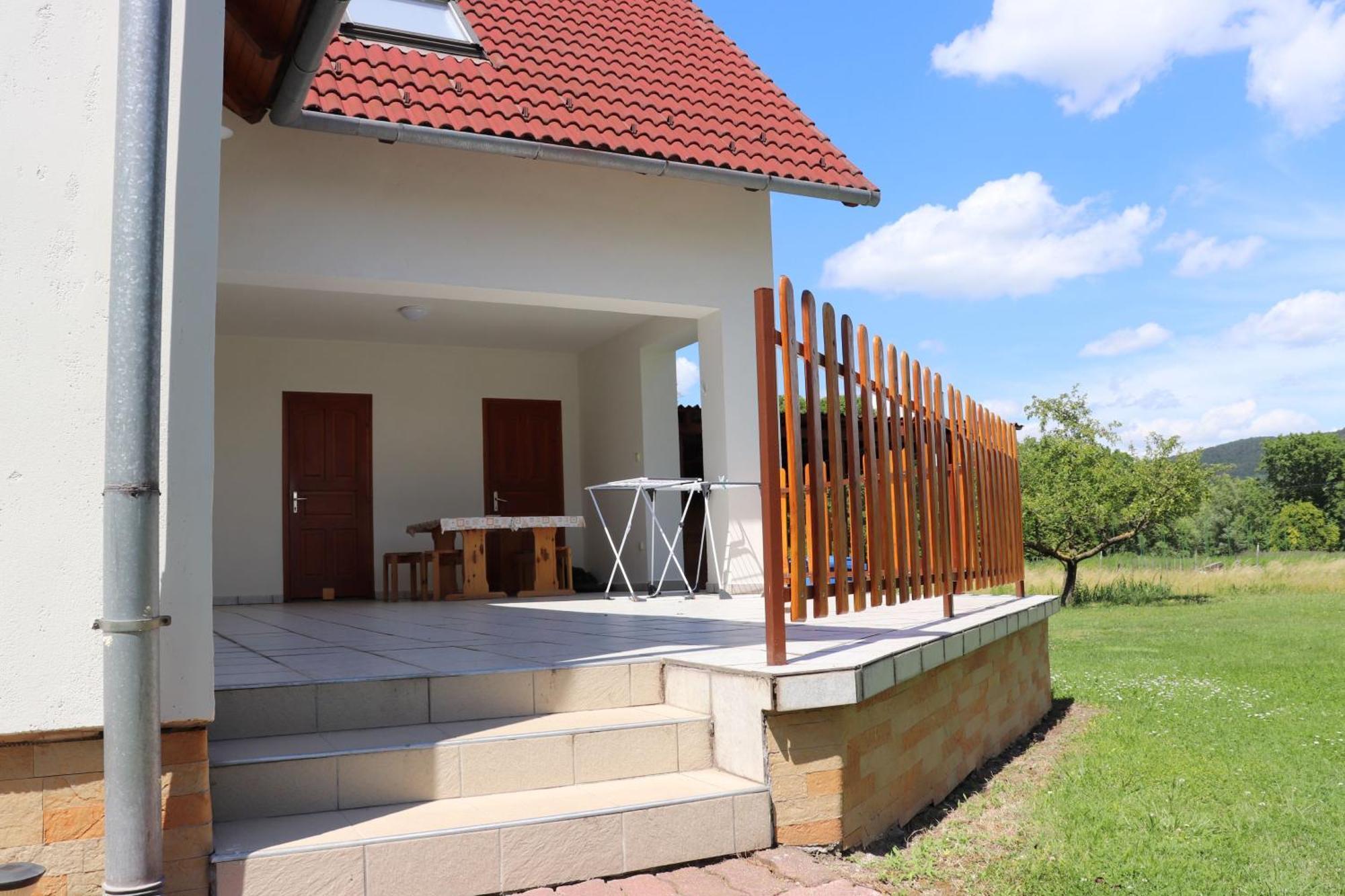 Badacsony Apartmanhaz Badacsonytomaj Ngoại thất bức ảnh