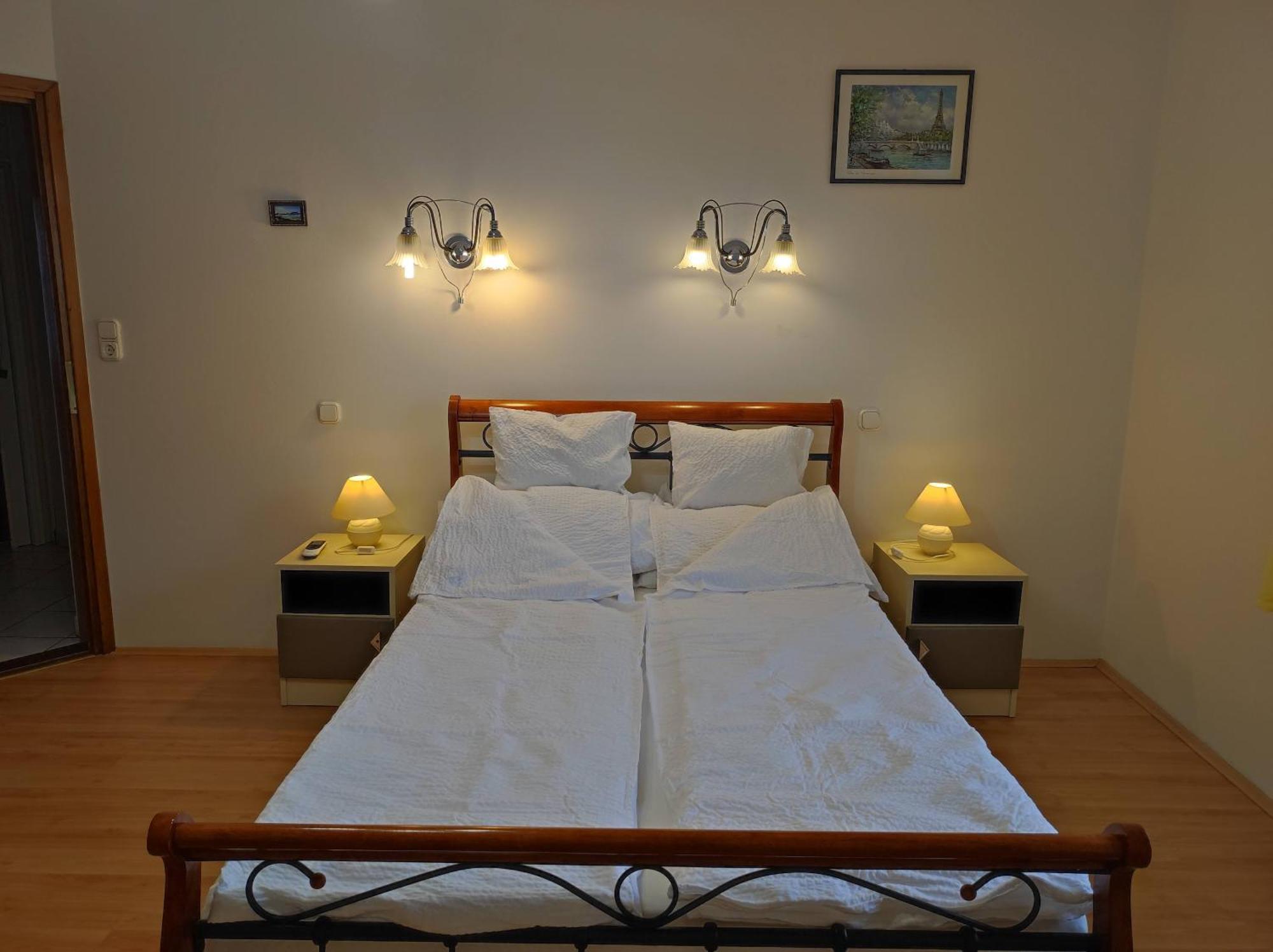 Badacsony Apartmanhaz Badacsonytomaj Ngoại thất bức ảnh